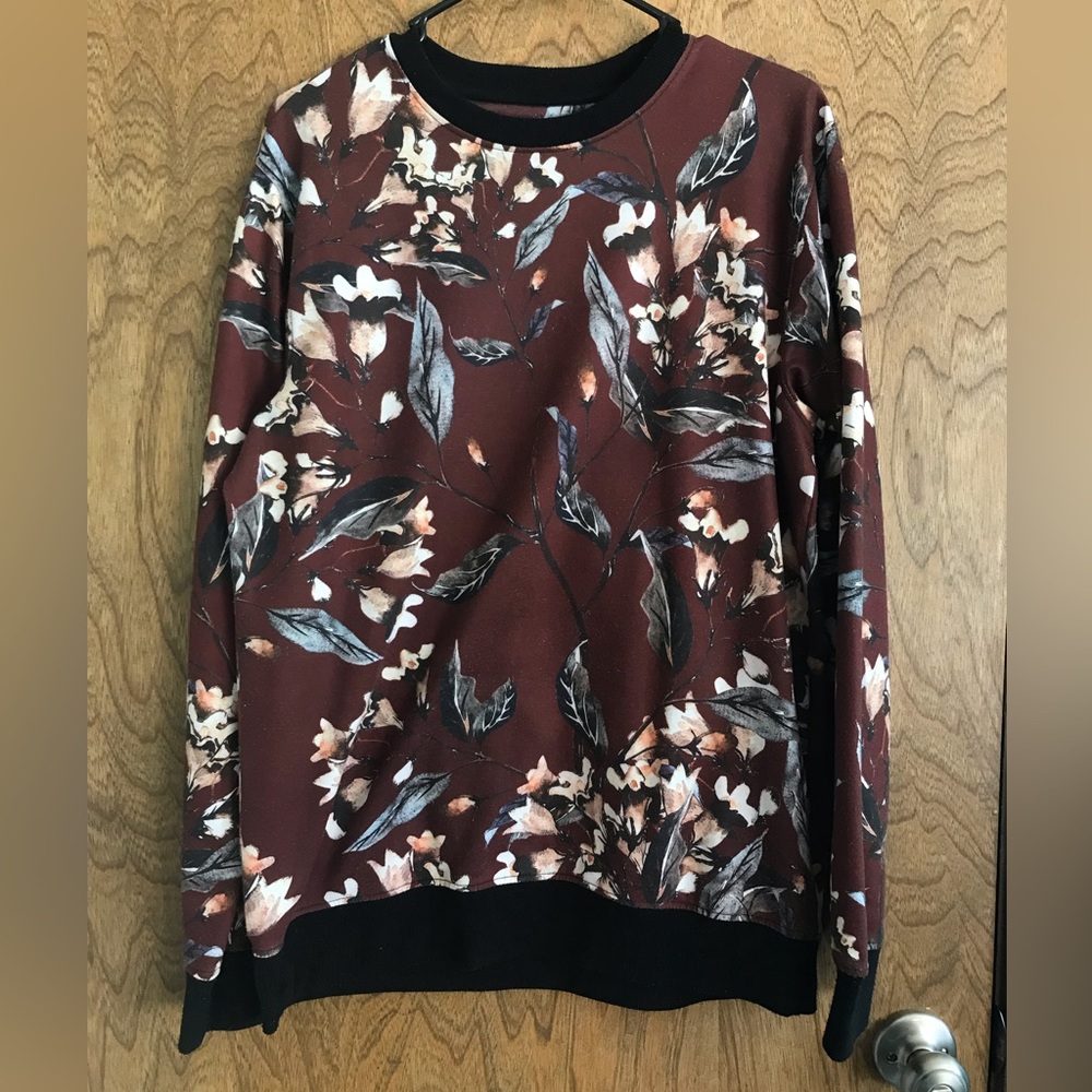 Forever 21 Mens Brown Floral Pattern Crewneck
